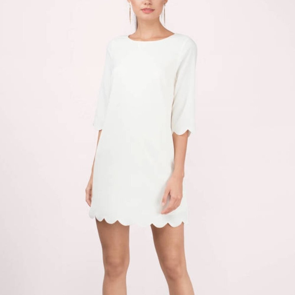 NEW Tobi Sweetly Scalloped Shift Dress S Cream Pale Yellow NWT